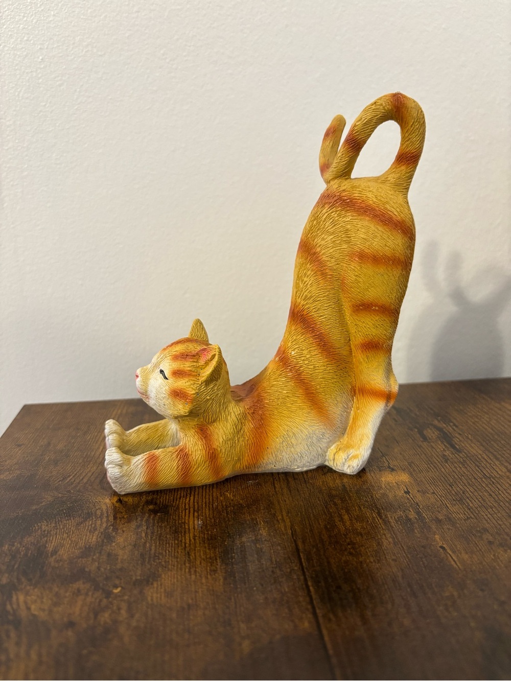 Orange cat book end